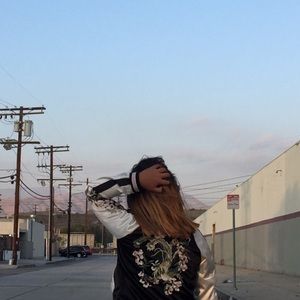 Meet your Posher, Phoebe